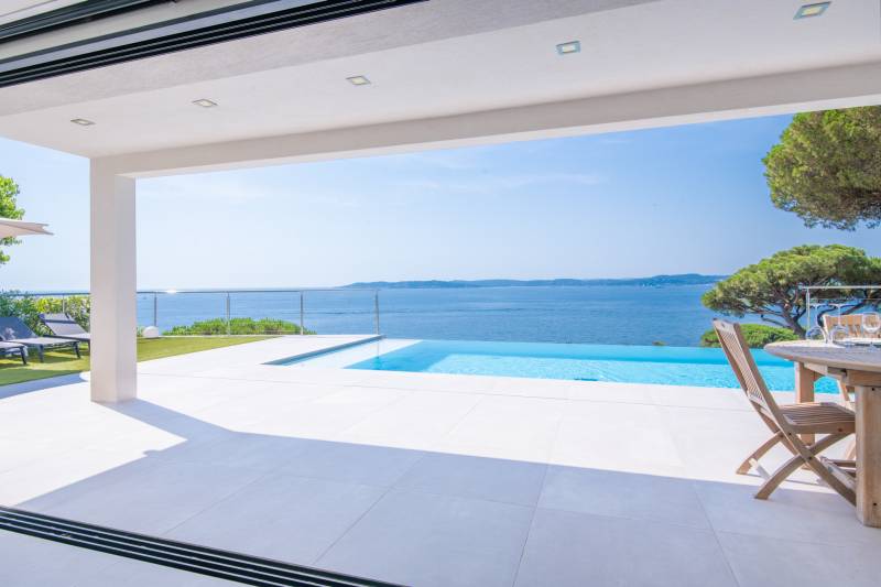 VERKOOP Villa 3 SLPK SAINTE-MAXIME - Panoramisch zeezicht