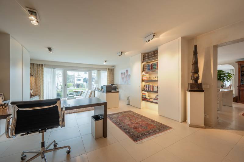 VERKOOP Appartement 4 SLPK Knokke-Zoute - Tuinappartement / aan het Albertplein