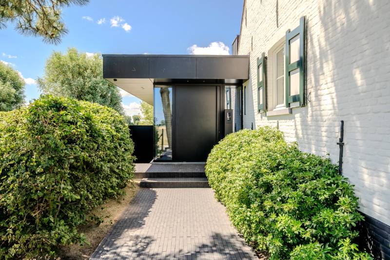 VERKOOP Villa 6 SLPK Knokke-Heist - Uitzonderlijke HOEVE met authentieke charme / nabij het Zoute