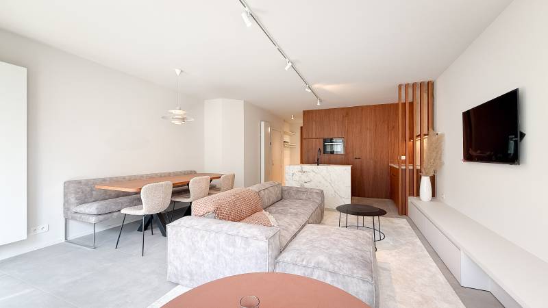 VERKOOP  Appartement 2 SLPK Knokke-Heist - Zijdelings zeezicht / aan het Driehoeksplein