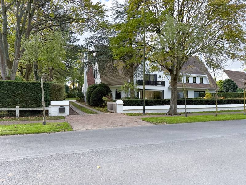 VERHUUR  VILLA 4 SLPK Knokke-Zoute -  Koppelvilla vlakbij het Oosthoekplein