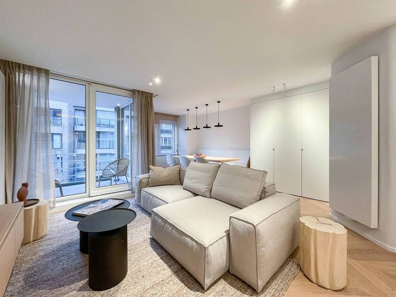 VERHUUR  Appartement 2 SLPK Knokke-Heist - Centraal gelegen  / Kleine residentie