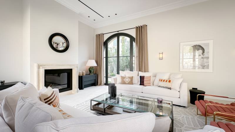 SEIZOENSVERHUUR  VILLA 5 SLPK - SAINT-TROPEZ / Toprenovatie nabij 