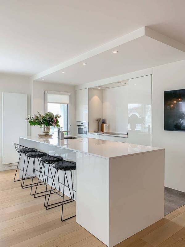 Verkoop appartement in Knokke-Zoute met mooie keuken, gelegen aan de wandelijk Zoute