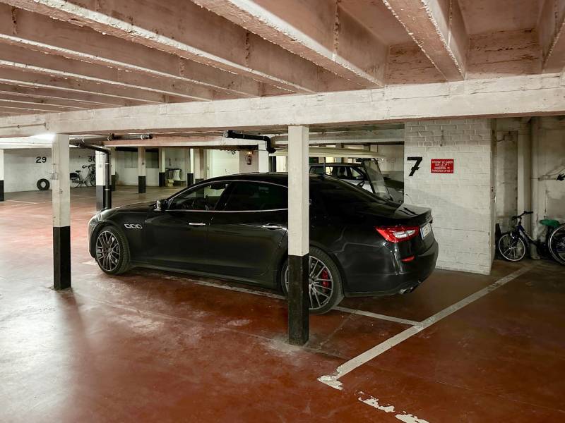 VERHUUR GARAGE Knokke-Zoute - Parkeerplaats op -1 / ZEEDIJK Zoute