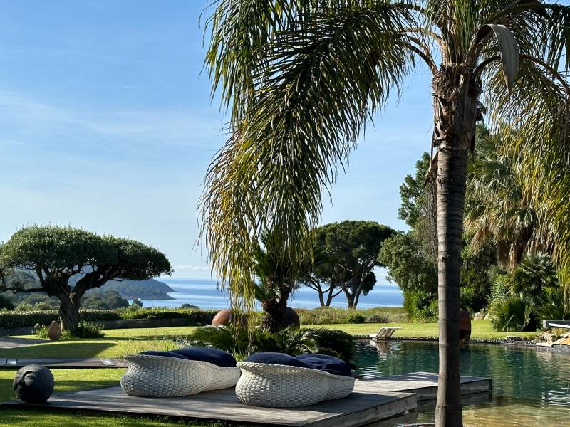 VERKOOP VILLA 4 SLPK - La Croix Valmer / adembenemend zeezicht