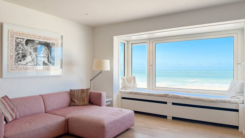 VERKOOP APPARTEMENT 2 SLPK - Knokke-Heist - Zeedijk / Frontaal zeezicht
