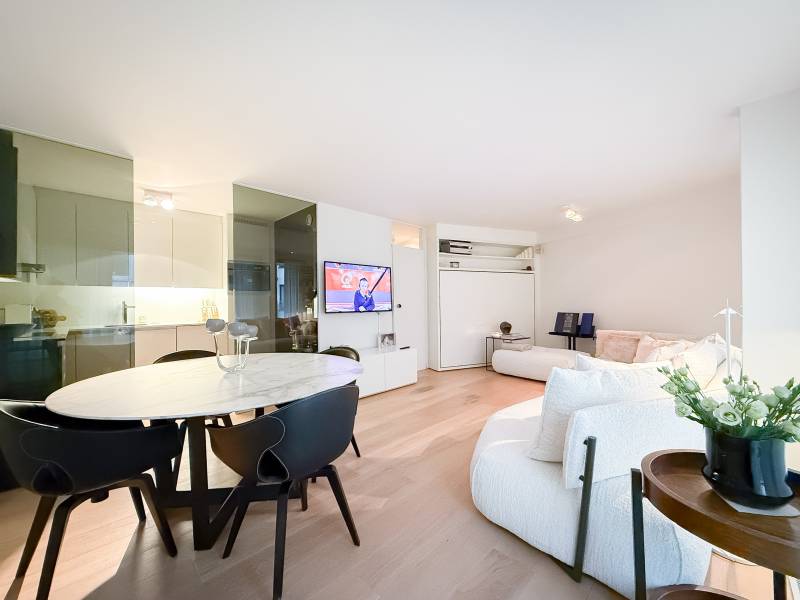 VERKOOP APPARTEMENT 1 SLPK Knokke-Zoute - Zijdelings zeezicht / tss. Albertplein en Driehoeksplein!