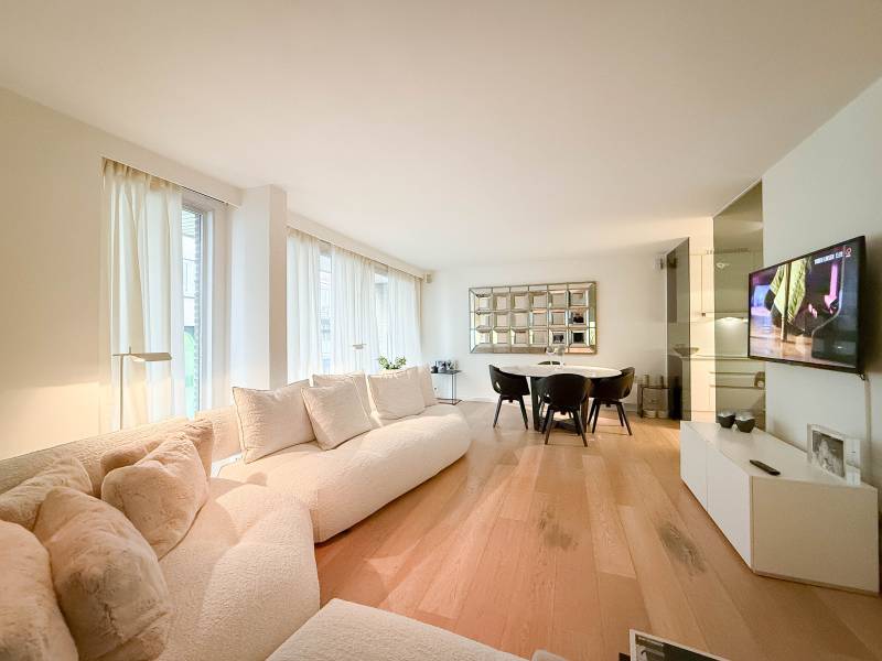 VERKOOP APPARTEMENT 1 SLPK Knokke-Zoute - Zijdelings zeezicht / tss. Albertplein en Driehoeksplein!