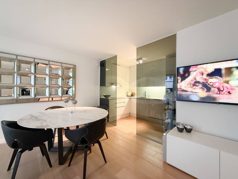 VERKOOP APPARTEMENT 1 SLPK Knokke-Zoute - Zijdelings zeezicht / tss. Albertplein en Driehoeksplein!