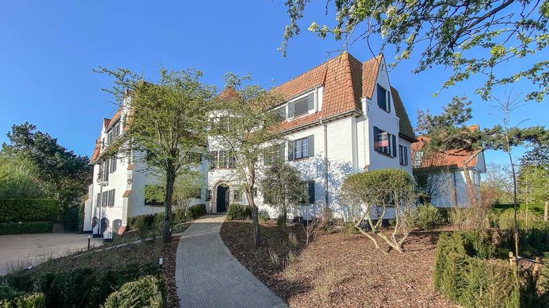 VERKOOP  Appartement 4 SLPK Knokke-Zoute -    Hoekappartement / villaresidentie 