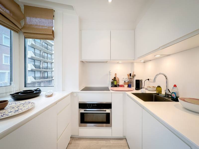 VERHUUR Appartement 1 SLPK Knokke-Heist - hoekappartement / Kustlaan