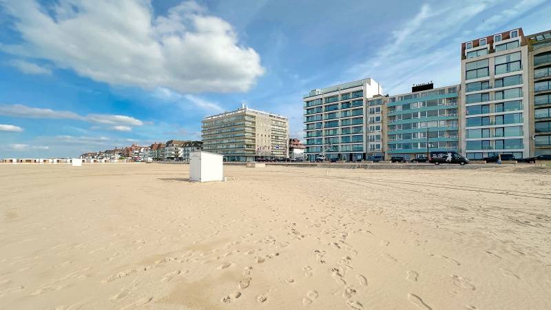 VERKOOP Appartement 3 SLPK Knokke-Zoute - Zeedijk / Frontaal zeezicht / tss. Albertplein en River Woods