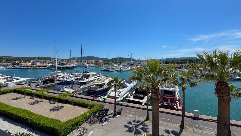 VERKOOP  Appartement 1 SLPK Cogolin - Les Marines de Cogolin / Panoramisch havenzicht