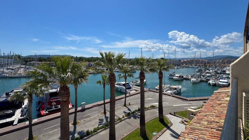 VERKOOP  Appartement 1 SLPK Cogolin - Les Marines de Cogolin / Panoramisch havenzicht