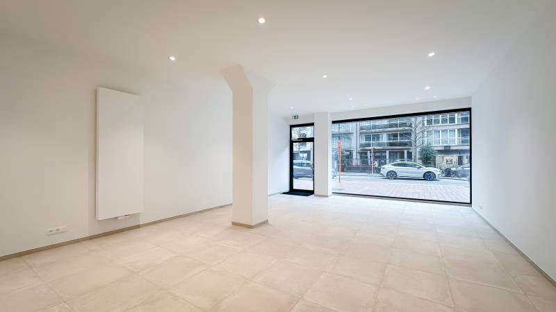 VERHUUR Commercieel pand Knokke-Heist - Lippenslaan