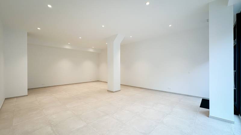 VERHUUR Commercieel pand Knokke-Heist - Lippenslaan