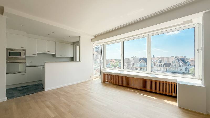 VERHUUR  Appartement 2 SLPK Knokke-Zoute - aan Albertplein / Kustlaan