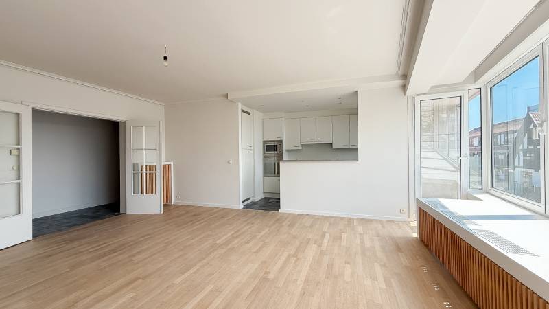 VERHUUR  Appartement 2 SLPK Knokke-Zoute - aan Albertplein / Kustlaan