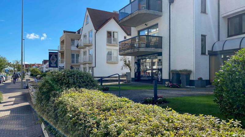 VERHUUR commercieel pand Knokke-Zoute - Kustlaan / tegenover Minigolf