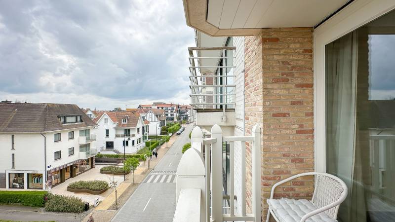 VERHUUR  Appartement 2 SLPK Knokke-Zoute - Kustlaan / ongemeubileerd / Zoute-stijl