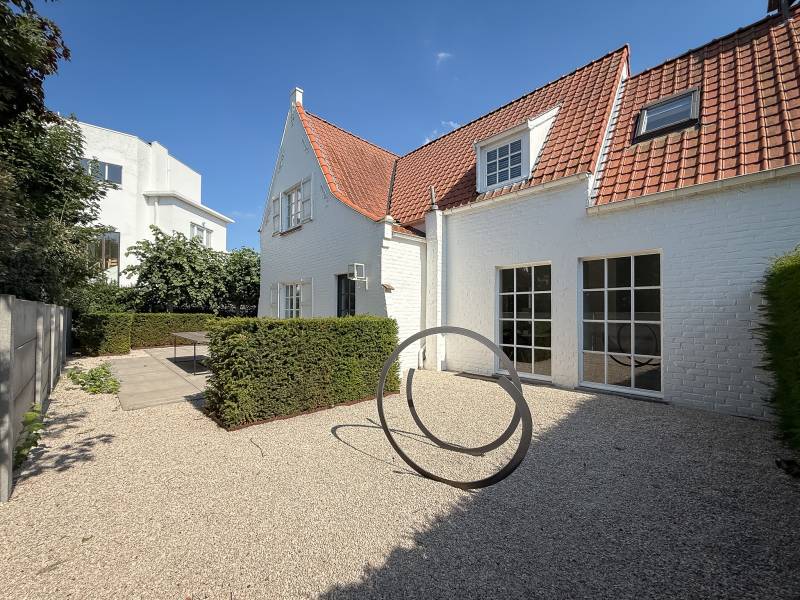 VERKOOP Villa 3 SLPK Knokke-Heist - Karaktervolle VILLA / Duinbergen
