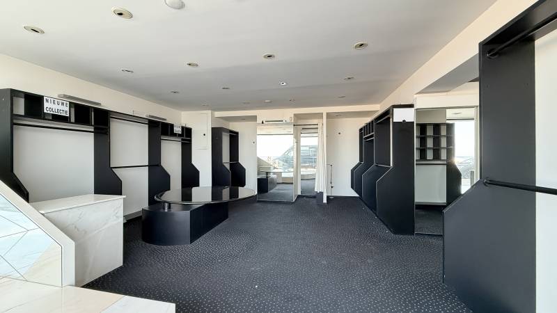 VERHUUR  commercieel pand Knokke-Zoute - Zeedijk / aan het Albertplein