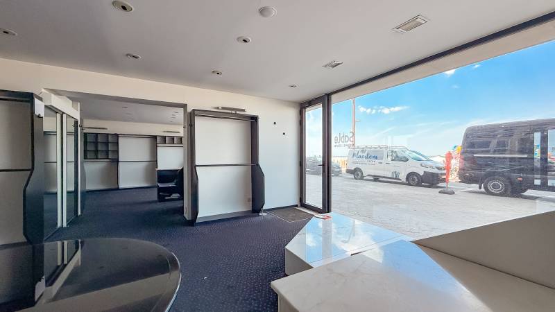 VERHUUR  commercieel pand Knokke-Zoute - Zeedijk / aan het Albertplein