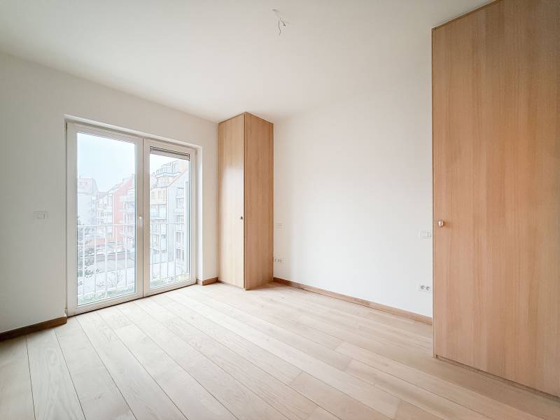 VERHUUR  Appartement 2 SLPK Knokke-Heist - Dumortierlaan/ tegenover Heilig Hartkerk