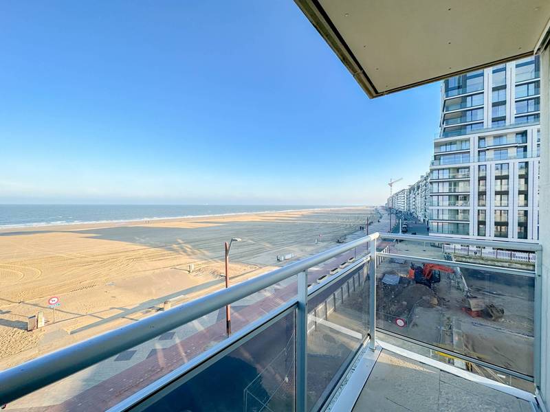 VERHUUR  Appartement 3 SLPK Knokke-Zoute - Hoekappartement op ZEEDIJK ZOUTE met GARAGE!