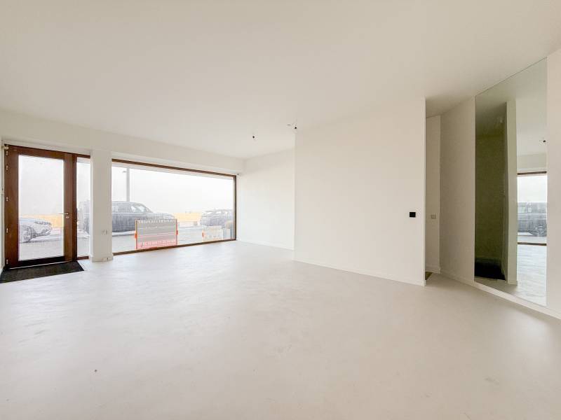 VERHUUR  Commercieel pand - Zeedijk Zoute / aan Albertplein