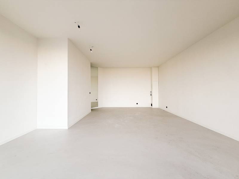 VERHUUR  Commercieel pand - Zeedijk Zoute / aan Albertplein