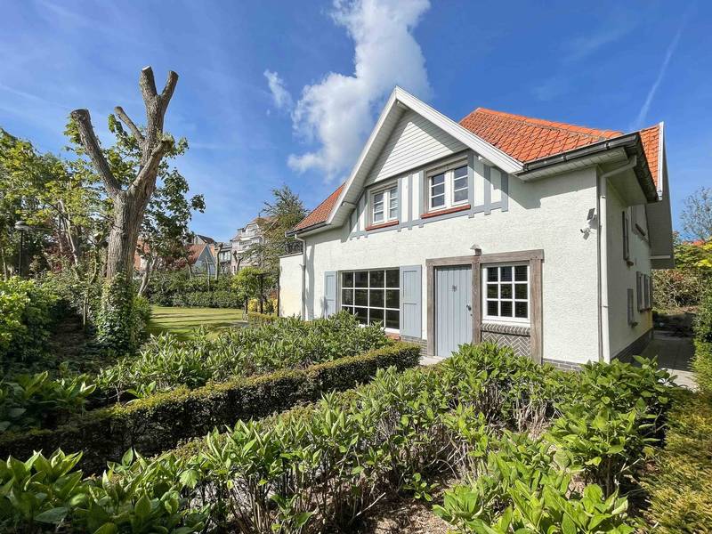 VERHUUR Villa 3 SLPK Knokke-Zoute -Alleenstaande, gemeubileerde villa in de paadjes