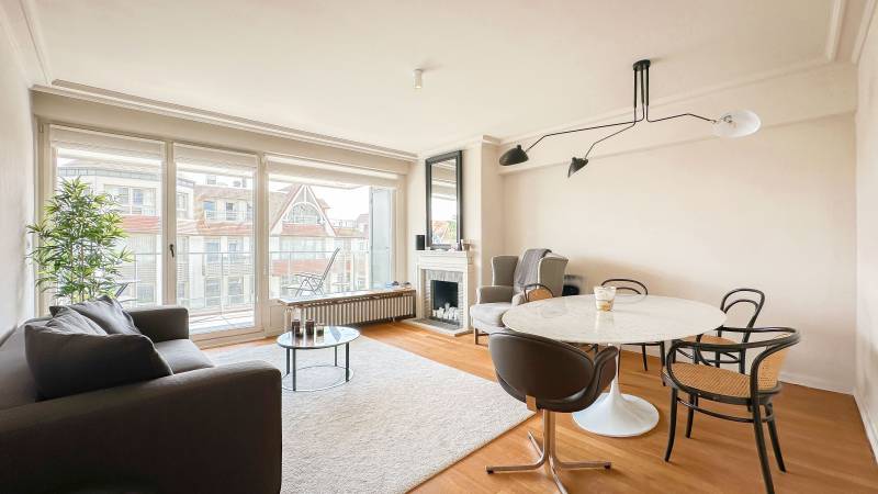 VERHUUR  Appartement 2 SLPK Knokke-Zoute - Kustlaan / Minigolf / zonnig terras!