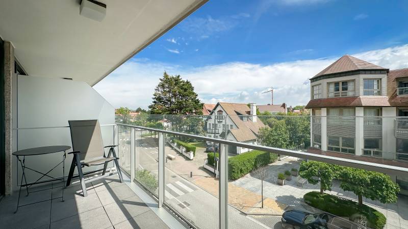 VERHUUR  Appartement 2 SLPK Knokke-Zoute - Kustlaan / Minigolf / zonnig terras!