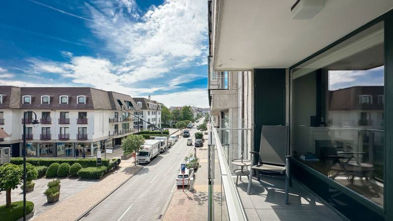 VERHUUR  Appartement 2 SLPK Knokke-Zoute - Kustlaan / Minigolf / zonnig terras!