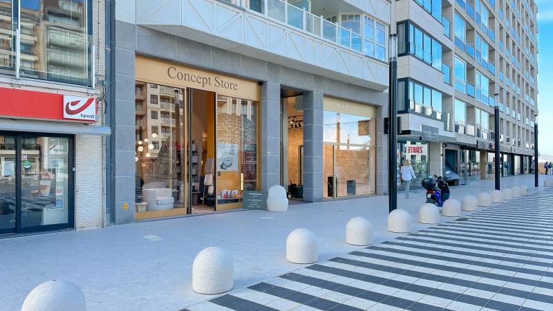 VERHUUR Commercieel pand  Knokke-Zoute / Albertplein