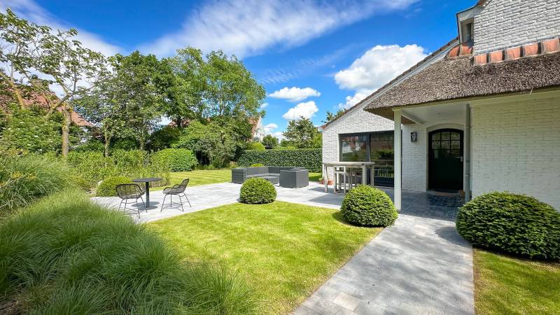 VERKOOP  VILLA 4 SLPK Knokke-Heist - Koppelvilla / Sfeervol ingerichte tuin