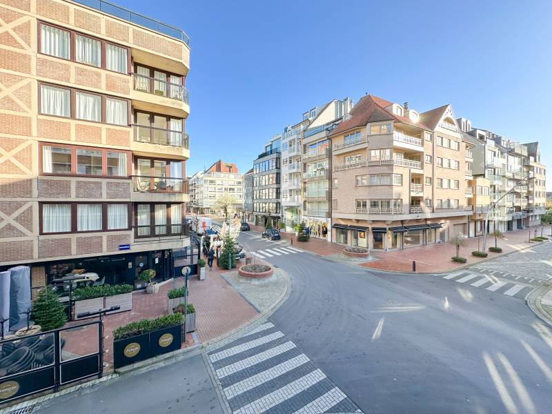 VERKOOP  Appartement 2 SLPK Knokke-Heist - Hoekappartement met loftgevoel / nabij de Zeedijk