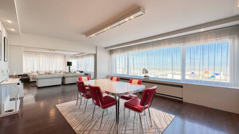 VERHUUR  Appartement 5 SLPK Knokke-Heist -Hoekappartement / Zeedijk