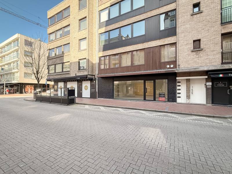 VERHUUR commercieel pand Knokke-Heist -  Kustlaan / Driehoeksplein