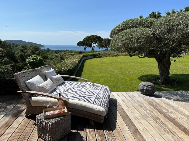 VERKOOP VILLA 4 SLPK - La Croix Valmer / adembenemend zeezicht