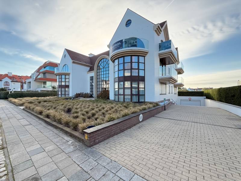 VERKOOP Garage Knokke-Zoute - Garagebox / Kustlaan - Golf Garden