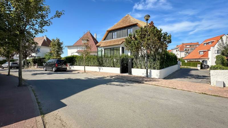 VERKOOP  Villa 4 SLPK Knokke-Heist - Vlakbij strand / Zegemeer / bijzondere afwerkingsgraad