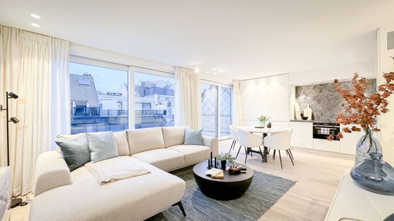 VERKOOP  Appartement 2 SLPK Knokke-Heist - Gerenoveerd PENTHOUSE - 2 zonneterrassen