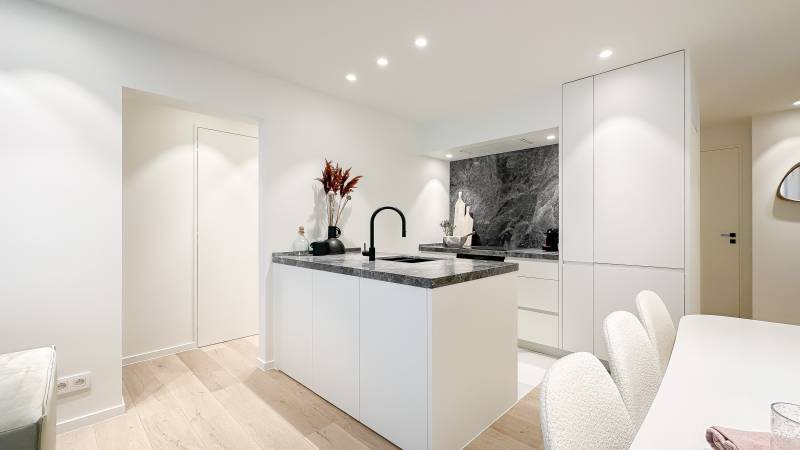 VERKOOP  Appartement 3 SLPK Knokke-Heist - Totaalrenovatie / Tss. Lichttorenplein en Driehoeksplein