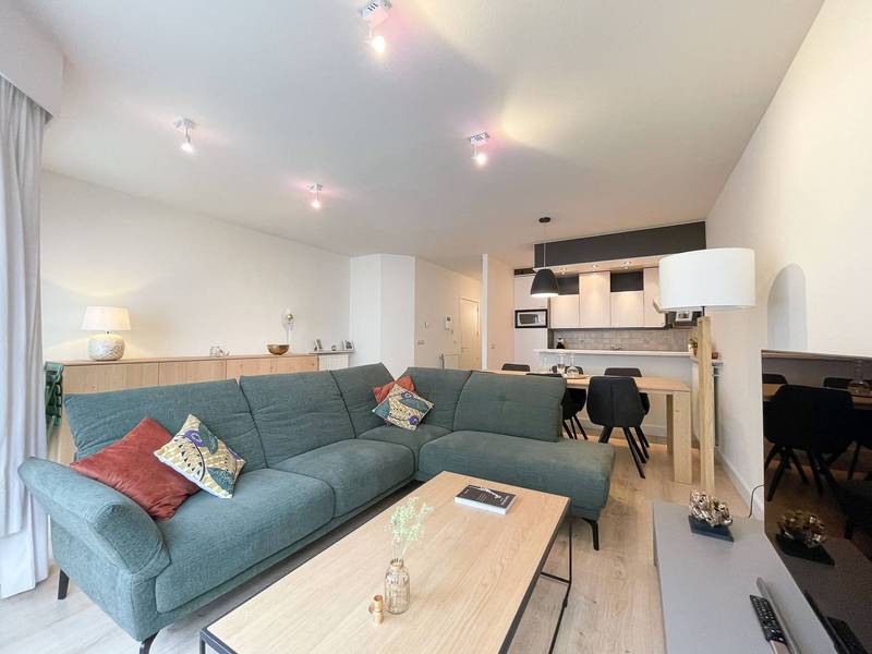 VERKOOP  Appartement 2 SLPK Knokke-Zoute - Zijdelings zeezicht / aan het Driehoeksplein 