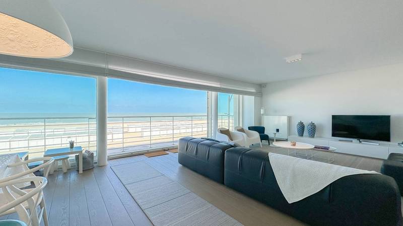 VERHUUR  Appartement 3 SLPK Knokke-Heist - Zeedijk / Gemeubileerd / gevelbreedte van 9m!