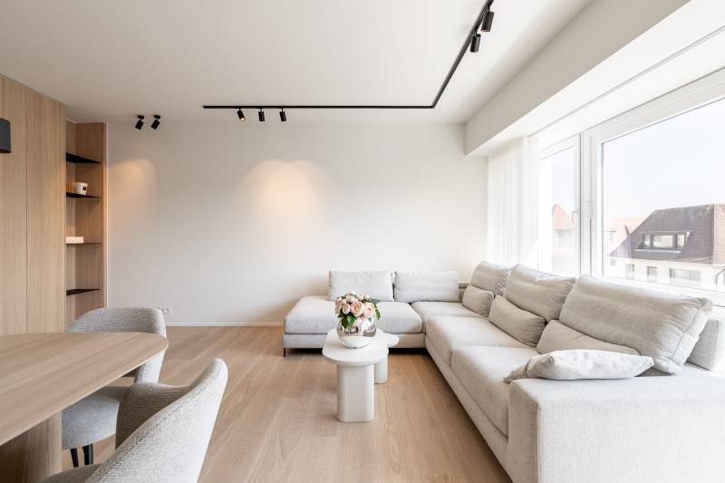 Detail van de hoogwaardige afwerking van een elegant appartement te koop in Knokke-Zoute.