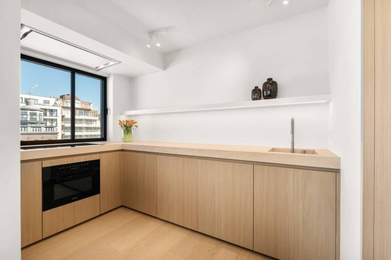 VERHUUR APPARTEMENT 3 SLPK Knokke-Heist - ZEEZICHT / Lichttorenplein - gemeubileerd!